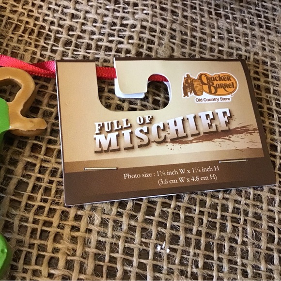 Cracker Barrel Full of Mischief cat picture frame ornament. NWT - Picture 6 of 6